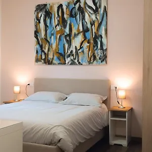 Affittacamere Vikos, Bologna