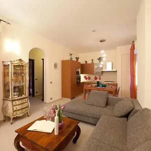  Bed & Breakfast Al Calcandola Italia
